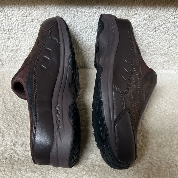 Easy Spirit Setraveltime Women’s Comfortable Dark Brown Slip-On.Used Size 81/2M. - Picture 6 of 7